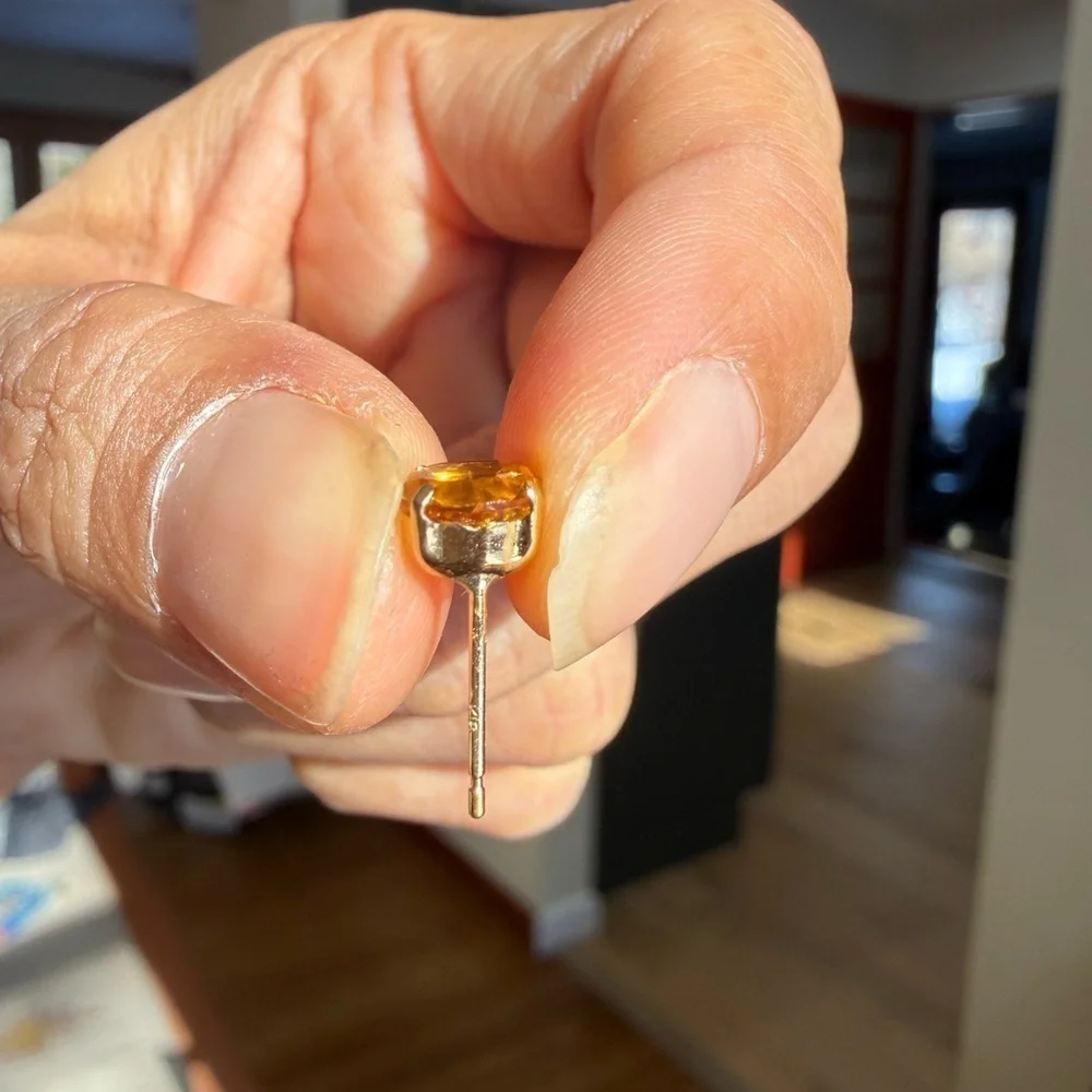 Citrine Round Stud Earrings in K18 Yellow Gold